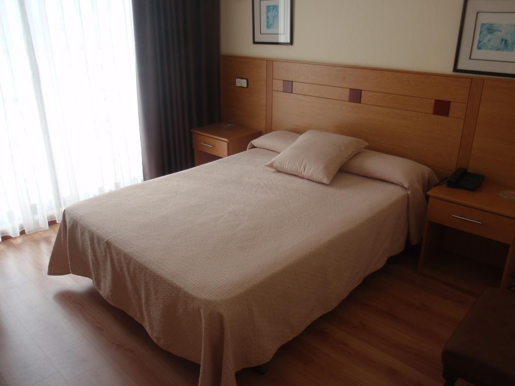 Hotel Piedra แปโลรา ภายนอก รูปภาพ