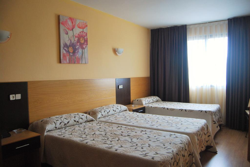 Hotel Piedra แปโลรา ภายนอก รูปภาพ