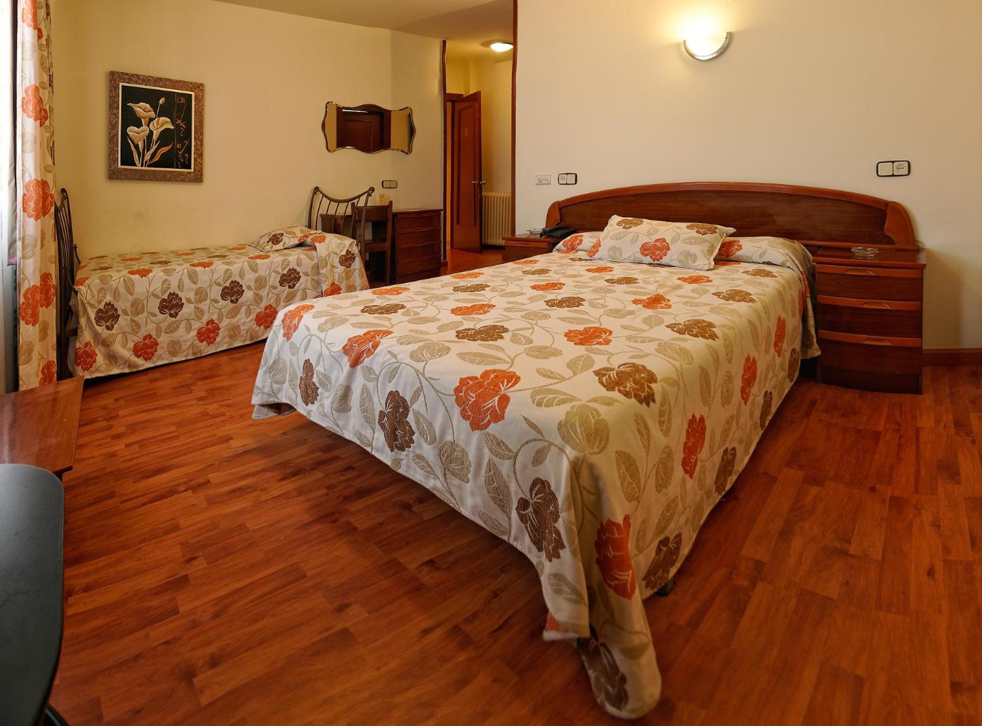 Hotel Piedra แปโลรา ภายนอก รูปภาพ