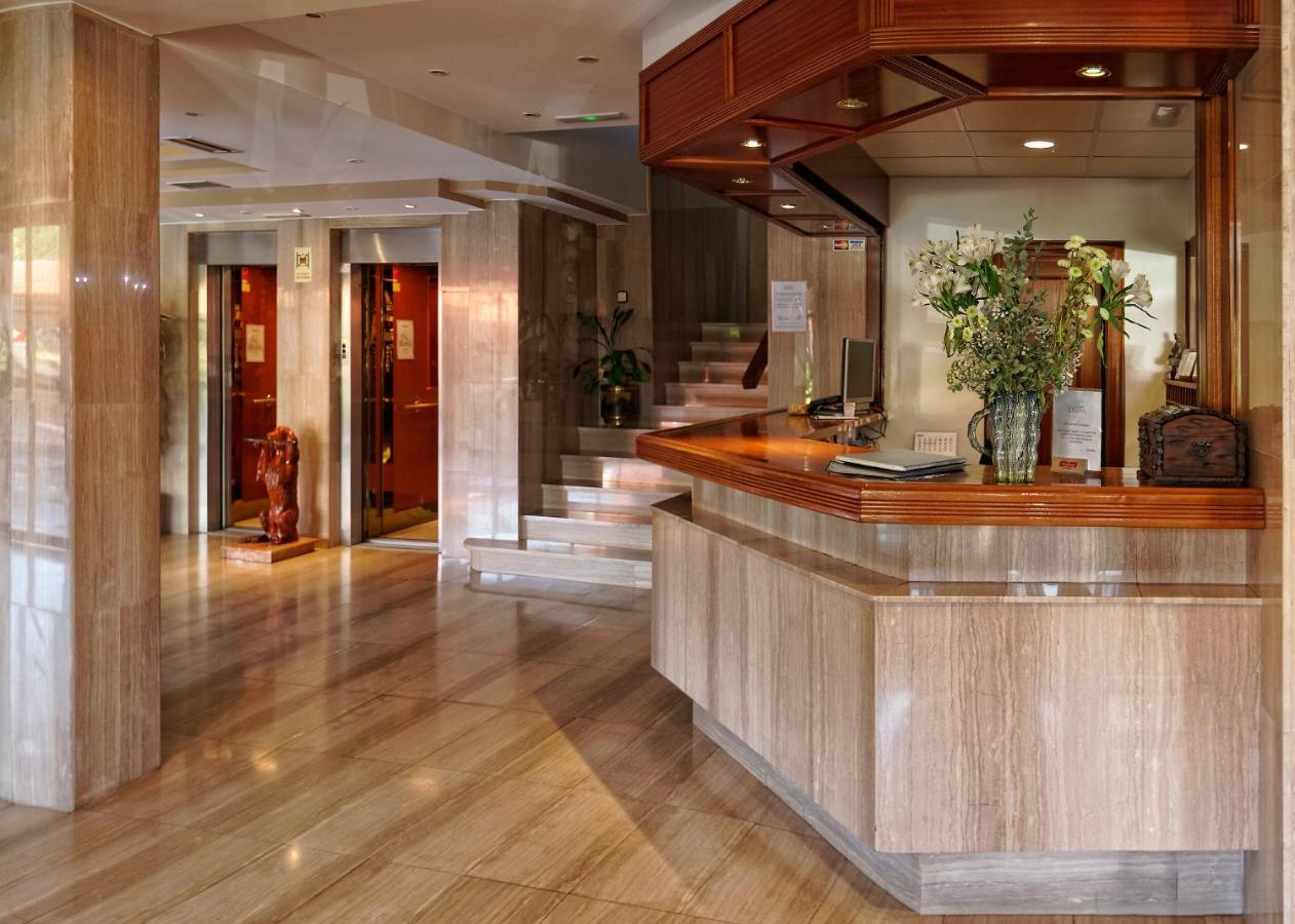 Hotel Piedra แปโลรา ภายนอก รูปภาพ